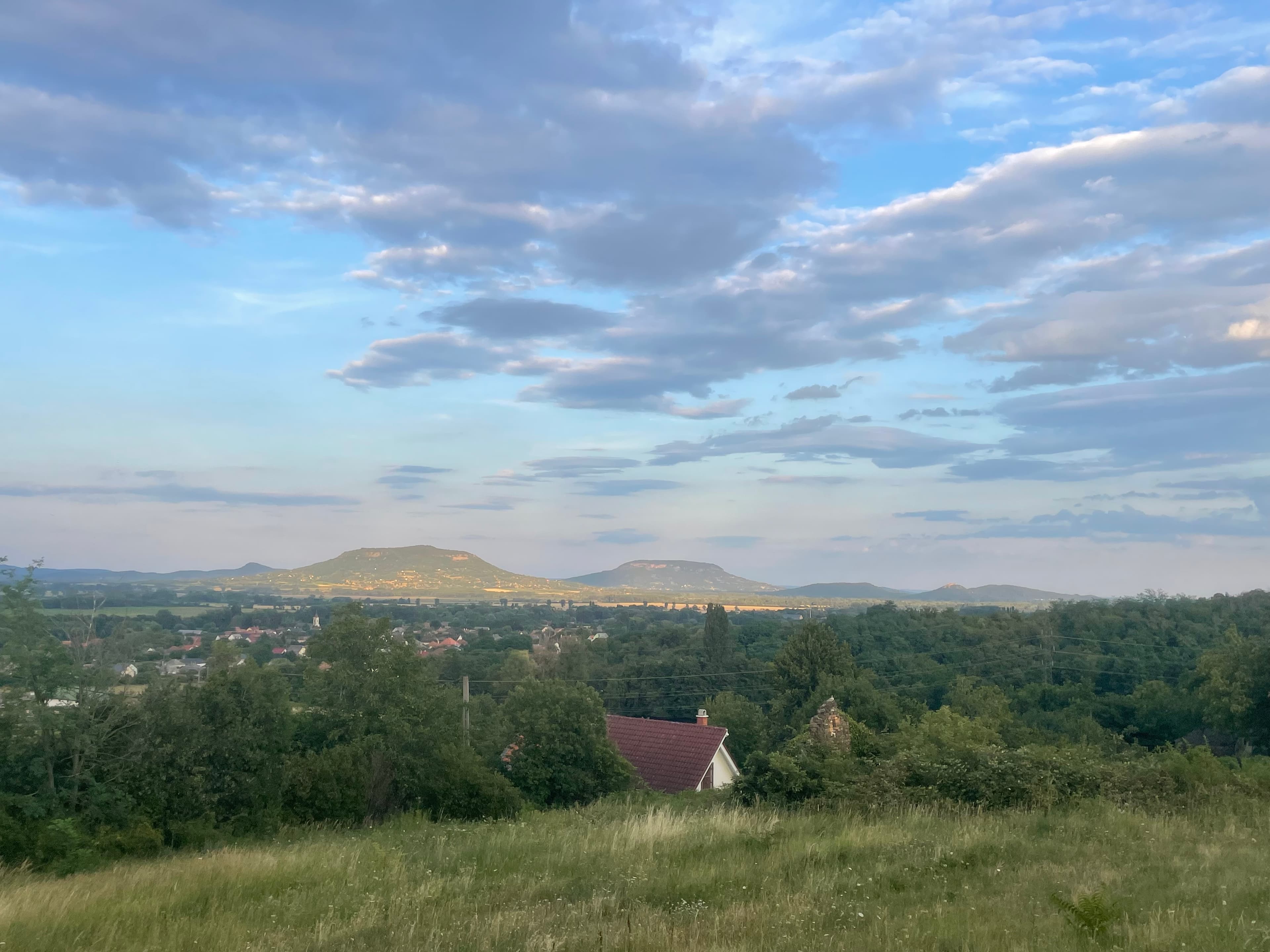 Kilátás a dombokra